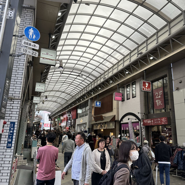 永遠人來人往熱鬧的淺草寺