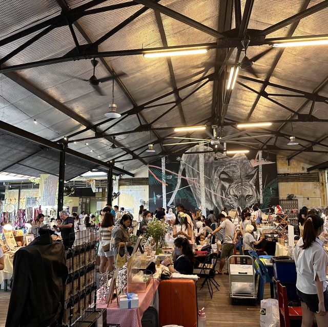 Weekend Market @ Hin Bus Depot