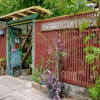 คาเฟ่ที่เป็นเหมือนบ้านและคนในครอบครับ :)