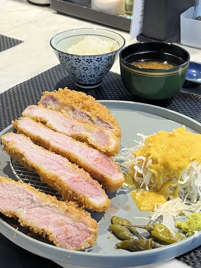 서울 합정 돈카츠 맛집으로 유명한 카와카츠 오토코🫶