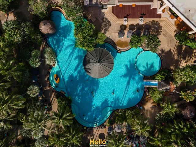 โอเอซิสติดทะเลภูเก็ต พักกับ Paradox Resort Phuket