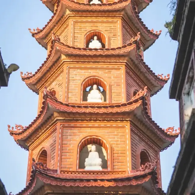 Chùa Trấn Quốc Hà Nội