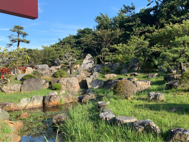 高山稻荷神社：美景，特色鳥居，適合任何時間和場景