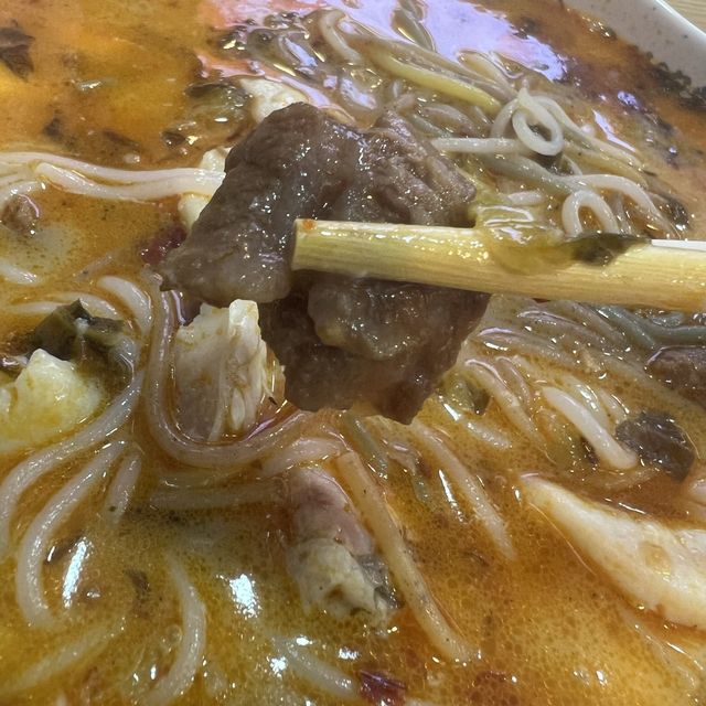在關閘想喝點熱魚湯時