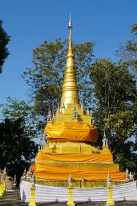 วัดโป่งแดง เชียงราย