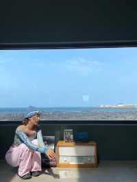 통창으로 들어오는 파도소리, 하귀 오션뷰 카페 슬로보트 아뜰리에