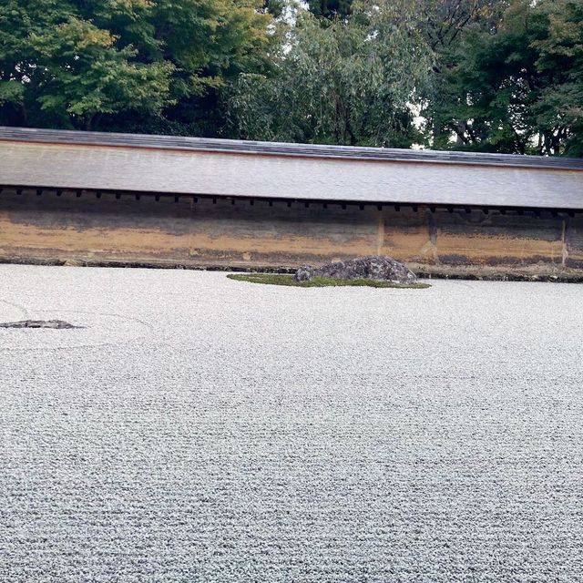 【京都】静寂の小宇宙　龍安寺