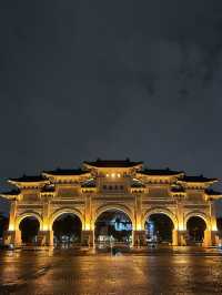 《台北》體驗中式建築之美 徜遊音樂和戲劇的夜晚-國家戲劇院
