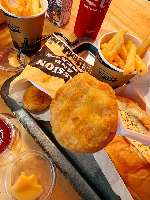 又可以多過選擇的熱狗店🌭🍔