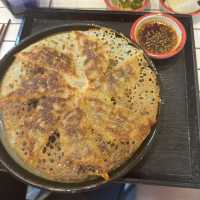넓적우동이 맛있는 행리단길 맛집 [요미우돈교자]