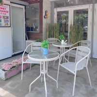 OON POSHTEL & CAFE