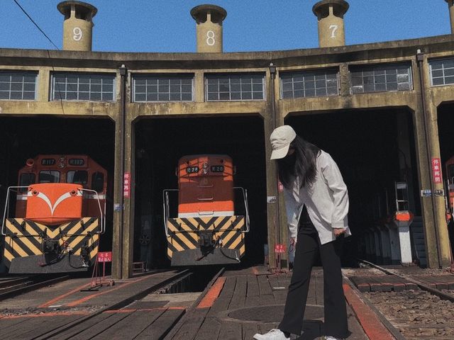 🚂 彰化扇形車庫：回顧歷史，探索退役火車車庫的魅力！🚂
