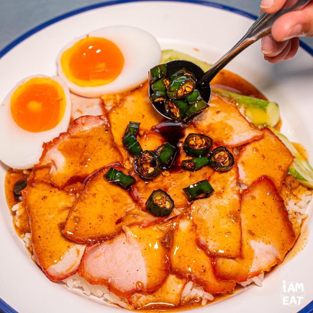 อ้วน อ้วน บะหมี่หมูกรอบ ร้านเด็ดย่านจอมทอง