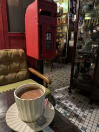 走進時光隧道的Cafe