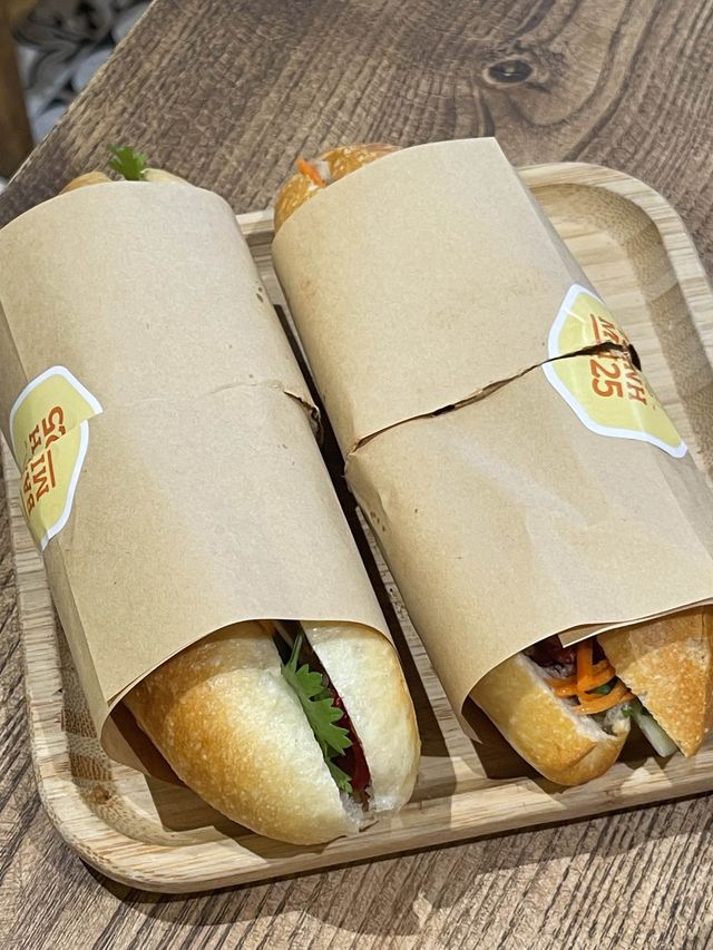 Banh Mi 25 Banh Mi 25