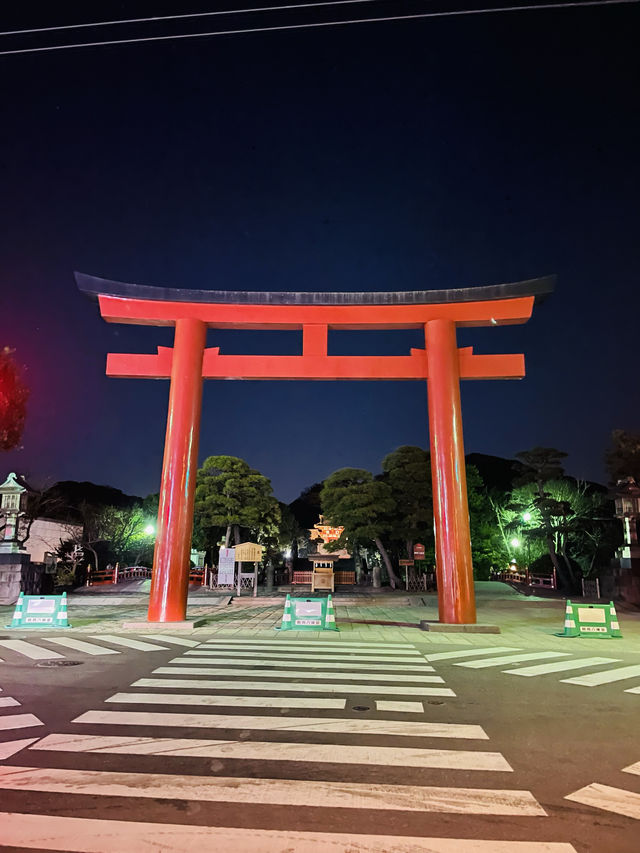 【神奈川県】ライトアップが美しい夜の鶴岡八幡宮