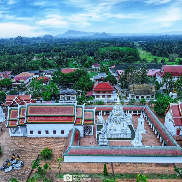 วัดพระบรมธาตุไชยาราชวรวิหาร
