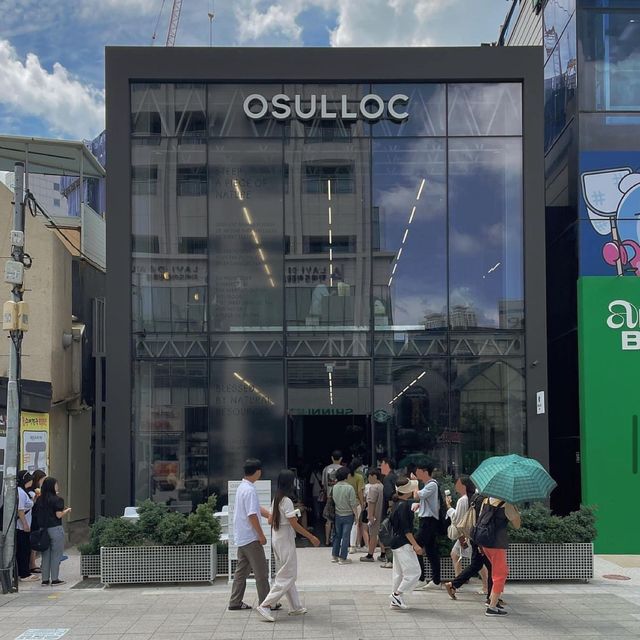 臺北市OsULLOC咖啡店：抹茶和蛋糕美味