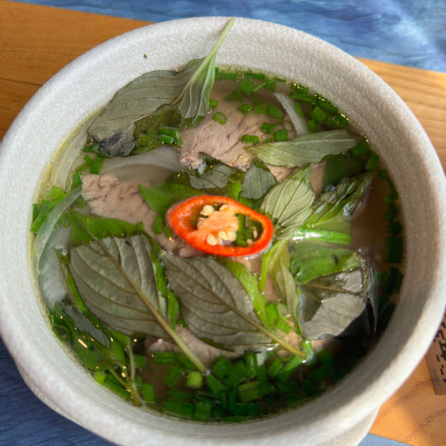 探索濱城銀城飯店：不容錯過的奢華與實惠之選！