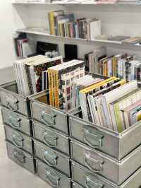 Taipei : Moom bookshop ร้านหนังสือตามไอดอล