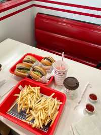Famous Burger Chain in Vegas 🇺🇸