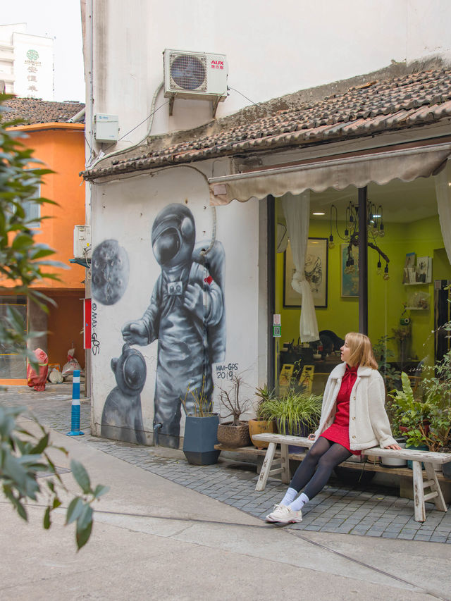 M50 Creative Space รีโนเวทโกดังเก่าให้เป็นย่านชิค