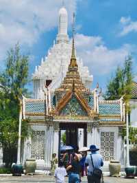 Stunning temples and rich Thai culture to visit ❤️