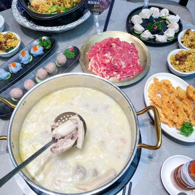 一試難忘💜離香港🇭🇰超近嘅靚湯~ 順德公豬肚雞😋😋😋 一試難忘💜離香港🇭🇰超近嘅靚湯~ 順德公豬肚雞😋😋😋