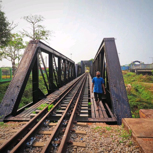 สะพานรถไฟใต้สุดแดนสยาม จ.นราธิวาส