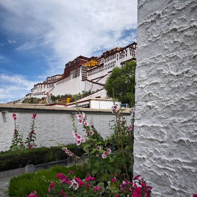 Potala Palace - A place to visit once in a lifetime