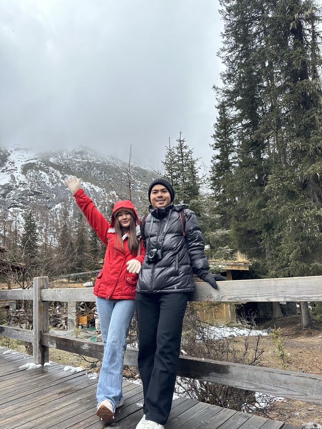 เที่ยวภูเขาสี่ดรุณี เจอหิมะครั้งแรก สวยมาก ❄️