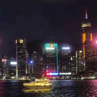 百萬夜景就在香江維多利亞港