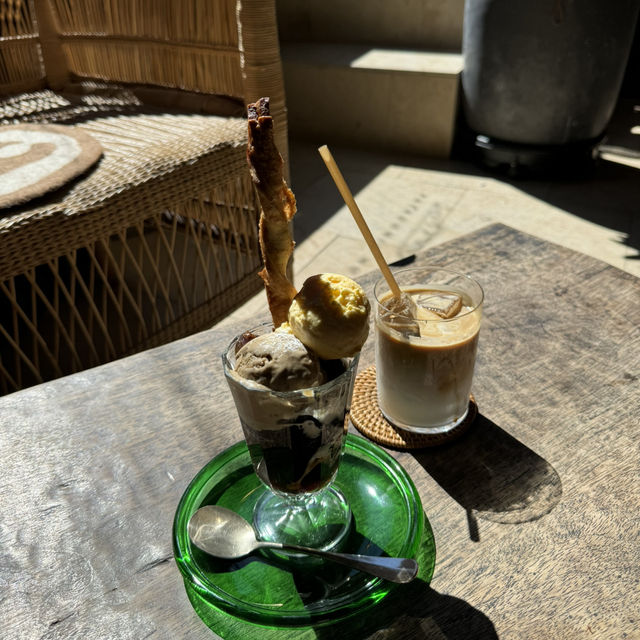 手回し焙煎機で自家焙煎の喫茶店