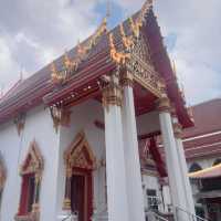 วัดชื่อแปลก วัดพระพิเรนทร์✨️
