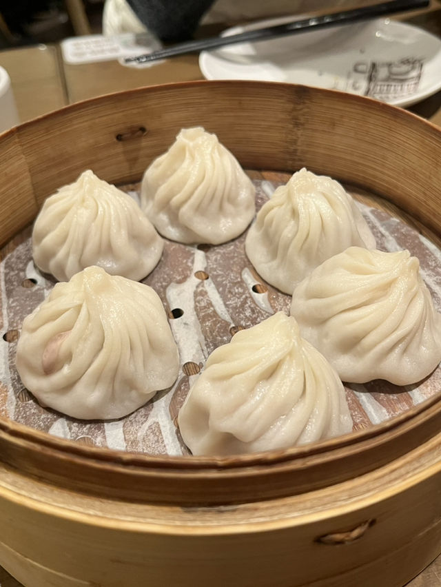 【中国/上海】小籠包発祥の店！ストローで飲む小籠包も🥟