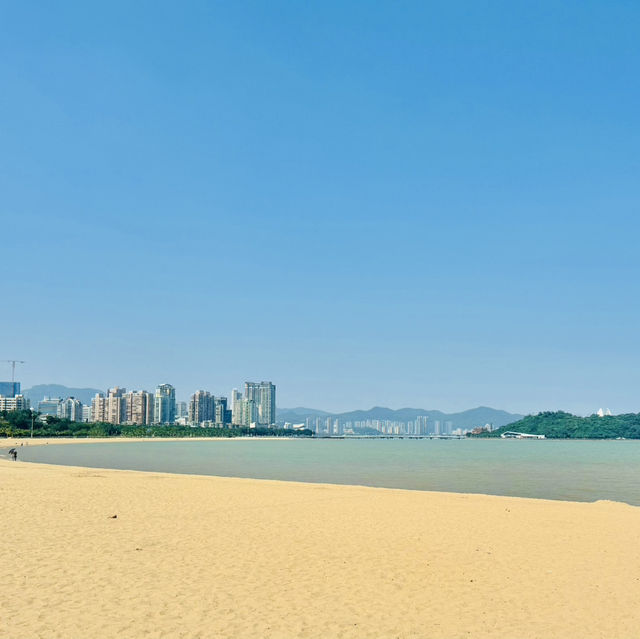 Beautiful beach days in Zhuhai ❤️ 