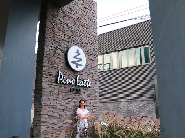 มาพักชมวิวที่ Pino Late 