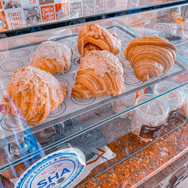  Ling Chen Cafe 