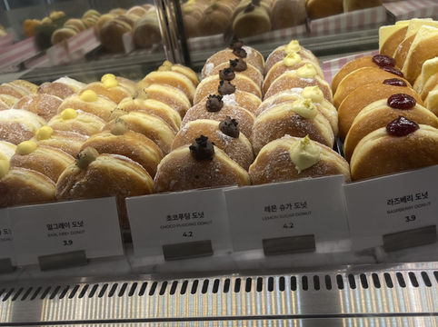 韓國釜山 少女心炸裂的咖啡店 Cafe Knotted 海雲臺 노티드 부산 해운대