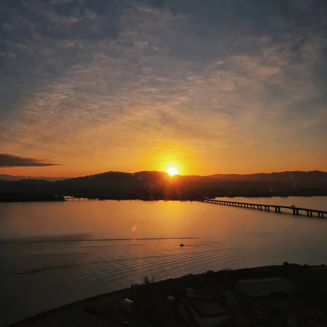 🐲希望湖🌳優美大湖🌅🏞️