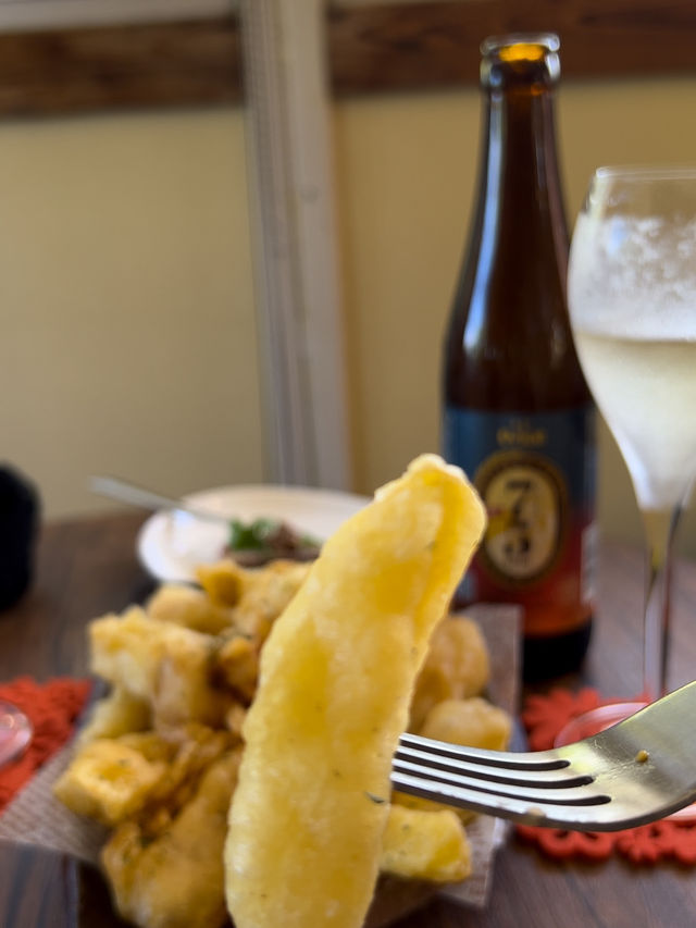 予約必須！島の人気カフェ