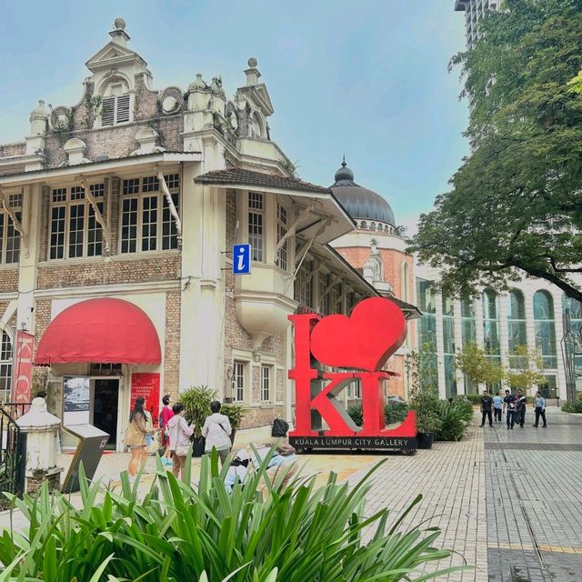 Merdeka Square (แลนด์มาร์คประกาศอิสรภาพ)