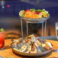 รีวิว Pebble Bar & Grill รร. Renaissance Pattaya