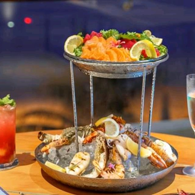 รีวิว Pebble Bar & Grill รร. Renaissance Pattaya