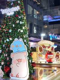 ต้นคริสต์มาส Art toy ที่ Siam Center