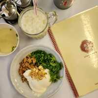 【バンコク】ヘルシーな豆花ヌードルのお店🍜