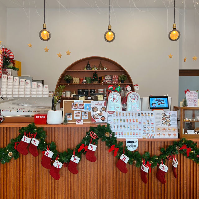 คาเฟ่เปิดใหม่นนทบุรี ธีมคริสต์มาสน่ารักมาก 🎄