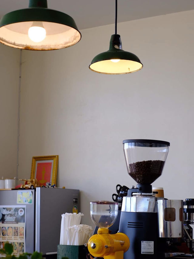 lyn cafe