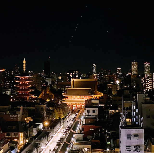 美しくライトアップされた浅草 【浅草寺】