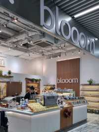 다양한 원두와 티를 즐길 수 있는  Bloom